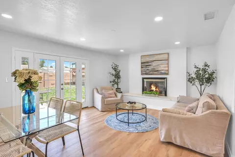 Living - 1621 Arcane St, Simi Valley, CA 93065 photo 4 of 4