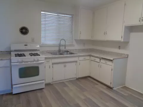 45402 Kingtree Ave, Lancaster, CA 93534 photo 6