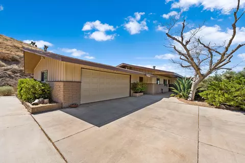 615 Lakeview Dr, Palmdale, CA 93551