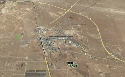 On Douglas Avenue, Mojave, CA 93501 photo 3