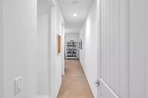Entry Way - 39128 Cocobola Ct, Palmdale, CA 93551 photo 5 of 8