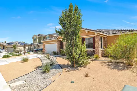 Exterior - 39128 Cocobola Ct, Palmdale, CA 93551 photo 3 of 12