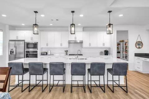 Kitchen - 39128 Cocobola Ct, Palmdale, CA 93551 photo 2 of 5