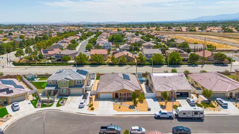 View/Area - 39128 Cocobola Ct, Palmdale, CA 93551 photo 4 of 8