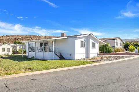 5200 Entrar Drive Dr #83, Palmdale, CA 93551