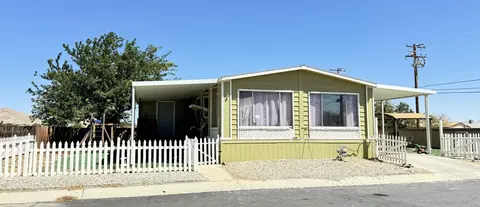 2001 Windbreak Dr # 1, Rosamond, CA 93560