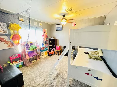 2001 Windbreak Dr # 1, Rosamond, CA 93560 photo 15