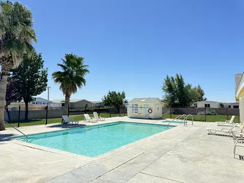 2001 Windbreak Dr # 1, Rosamond, CA 93560 photo 22