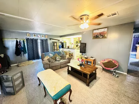 2001 Windbreak Dr # 1, Rosamond, CA 93560 photo 7