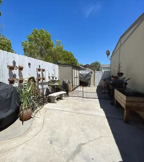 2330 Ave J 8 E #9, Lancaster, CA 93535 photo 21