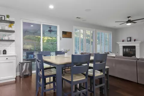 29026 Discovery Ridge Dr, Santa Clarita, CA 91390 photo 16