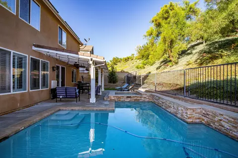 29026 Discovery Ridge Dr, Santa Clarita, CA 91390 photo 43