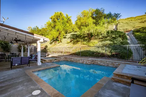 29026 Discovery Ridge Dr, Santa Clarita, CA 91390 photo 41