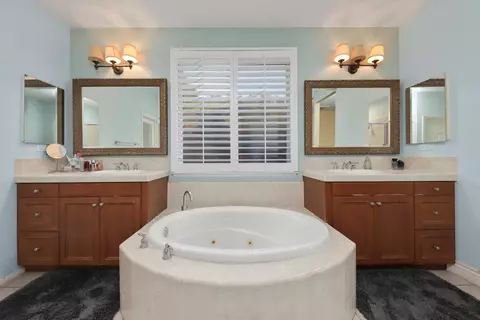 29026 Discovery Ridge Dr, Santa Clarita, CA 91390 photo 27