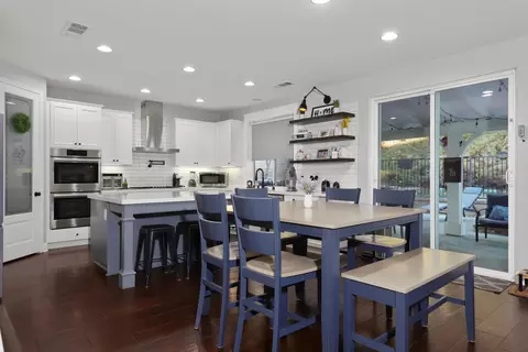 29026 Discovery Ridge Dr, Santa Clarita, CA 91390 photo 17