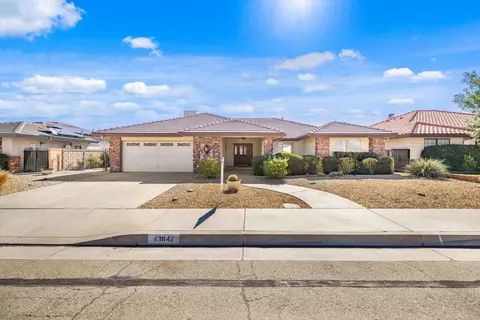 43642 Sierra Vista Dr, Lancaster, CA 93536