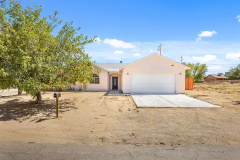 8912 Bay Ave, California City, CA 93505