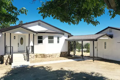 Exterior - 17420 Alsab Pl, Tehachapi, CA 93561 photo 5 of 15