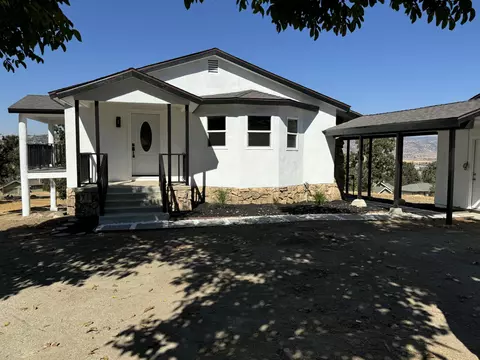 Exterior - 17420 Alsab Pl, Tehachapi, CA 93561 photo 1 of 15