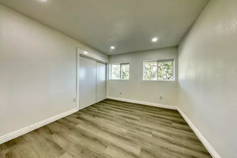 Bedroom - 17420 Alsab Pl, Tehachapi, CA 93561 photo 4 of 6