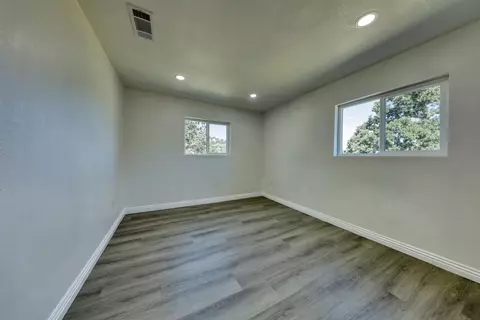 Bedroom - 17420 Alsab Pl, Tehachapi, CA 93561 photo 1 of 6