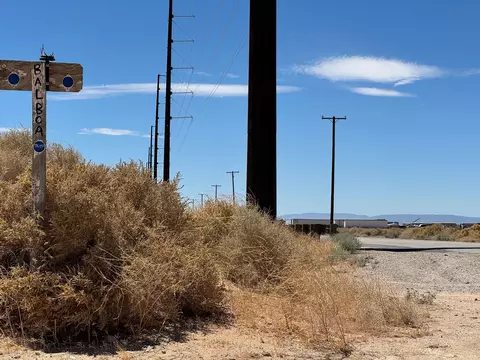 Fetters Street, Mojave, CA 93501 photo 4