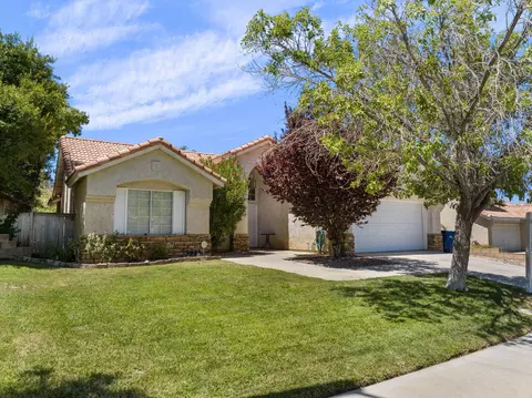 40019 Tilbury Dr, Palmdale, CA 93551