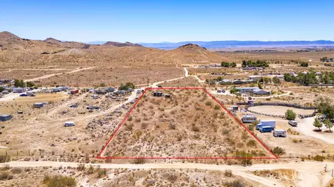 Stevenson St, Rosamond, CA 93560 photo 9