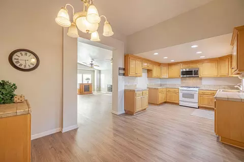 36410 37th St E, Palmdale, CA 93550 photo 17