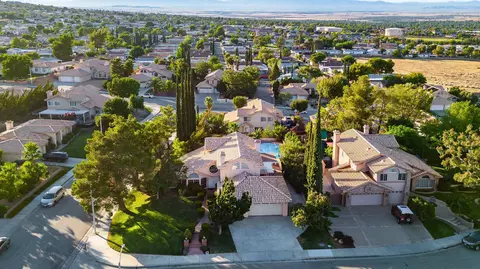 5013 Altar Ct, Palmdale, CA 93551