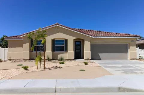 38905 Candlenut Dr, Palmdale, CA 93551