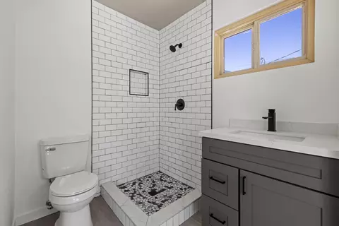 44048 Elm Ave, Lancaster, CA 93534 photo 32