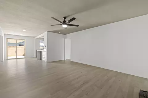 44048 Elm Ave, Lancaster, CA 93534 photo 12