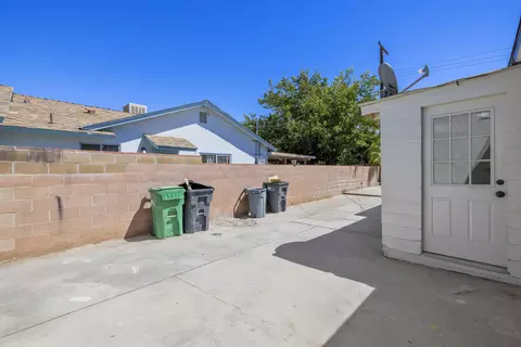 44048 Elm Ave, Lancaster, CA 93534 photo 42