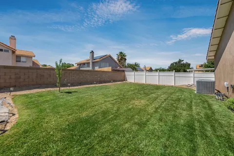 43725 Byron Dr, Lancaster, CA 93535 photo 22