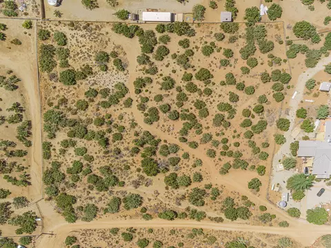 Four Winds Road, Juniper Hills, CA 93543 photo 15