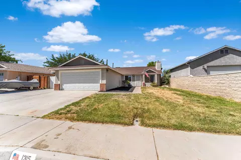 Exterior - 1315 Ave J5 E, Lancaster, CA 93535 photo 3 of 8