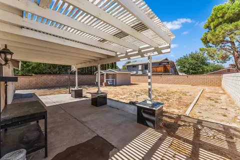 Exterior - 1315 Ave J5 E, Lancaster, CA 93535 photo 7 of 8
