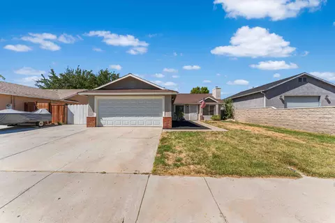 1315 Ave J5 E, Lancaster, CA 93535