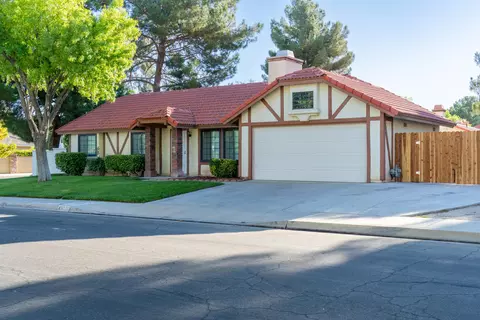 43360 28th St W, Lancaster, CA 93536
