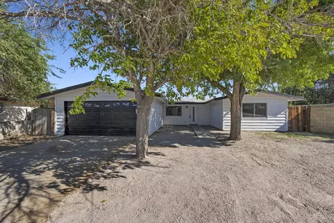 7643 Xavier Ave, California City, CA 93505