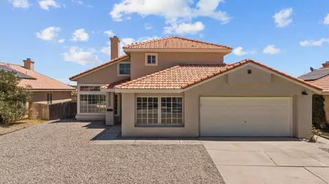 3252 Discovery Way, Rosamond, CA 93560