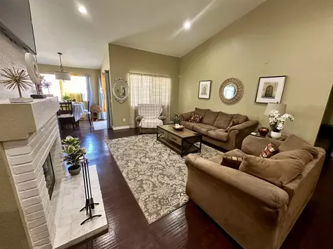 44138 Sunmist Ct, Lancaster, CA 93535 photo 3