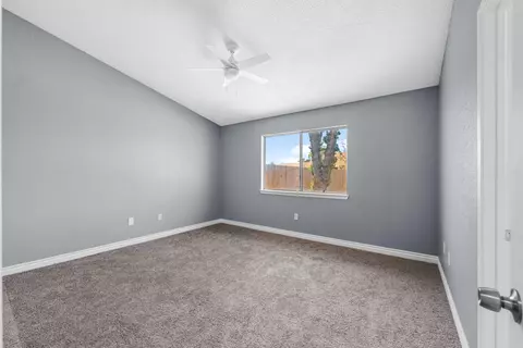 Bedroom - 45325 Bison Cir, Lancaster, CA 93535 photo 5 of 6