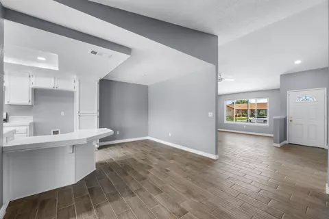 Entry Way - 45325 Bison Cir, Lancaster, CA 93535 photo 1 of 2