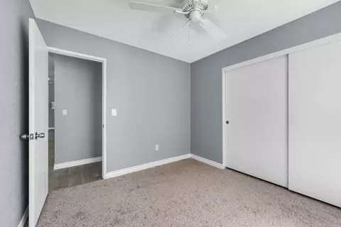 Bedroom - 45325 Bison Cir, Lancaster, CA 93535 photo 4 of 6