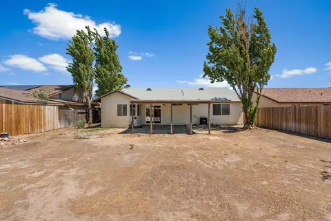 Exterior - 45325 Bison Cir, Lancaster, CA 93535 photo 10 of 13