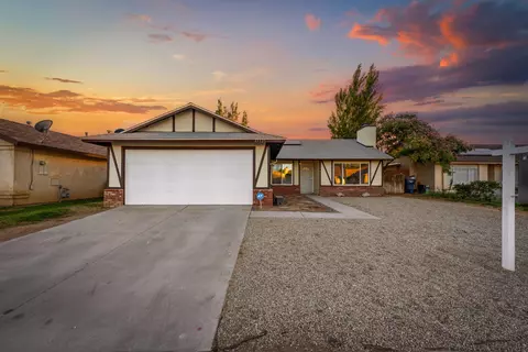 45325 Bison Cir, Lancaster, CA 93535