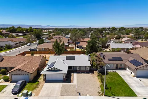 View/Area - 45325 Bison Cir, Lancaster, CA 93535 photo 1 of 3