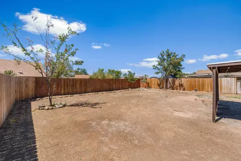 Exterior - 45325 Bison Cir, Lancaster, CA 93535 photo 7 of 13